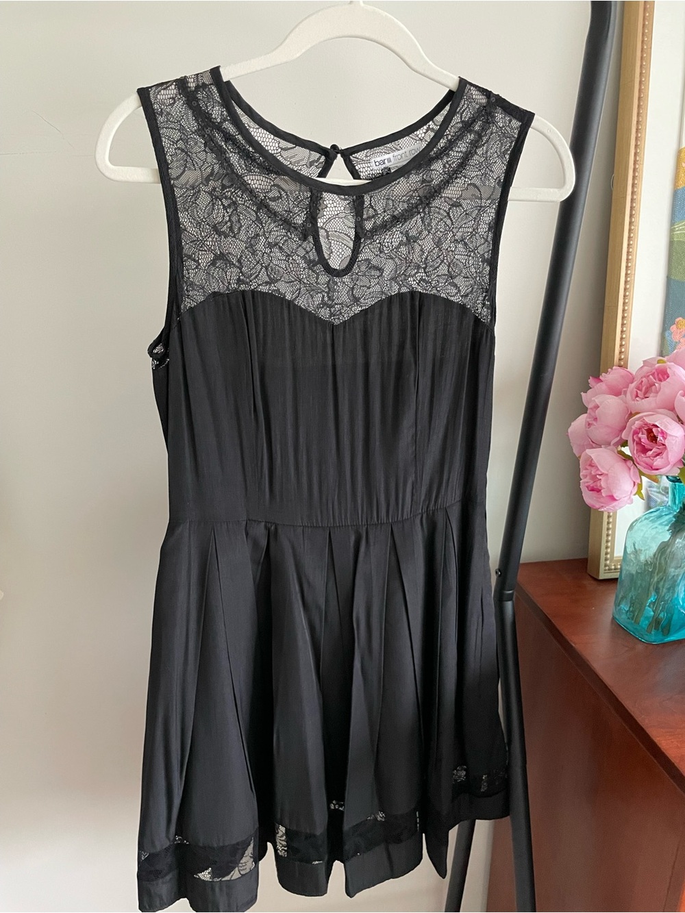 Black Lace Yoke Sleeveless Fit-and-Flare mini Dress